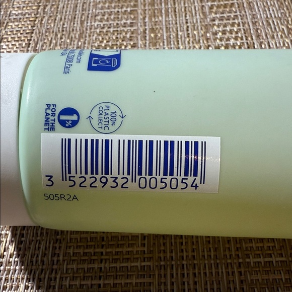 Caudalie Vinopure Purifying Gel Cleanser - Picture 3 of 3